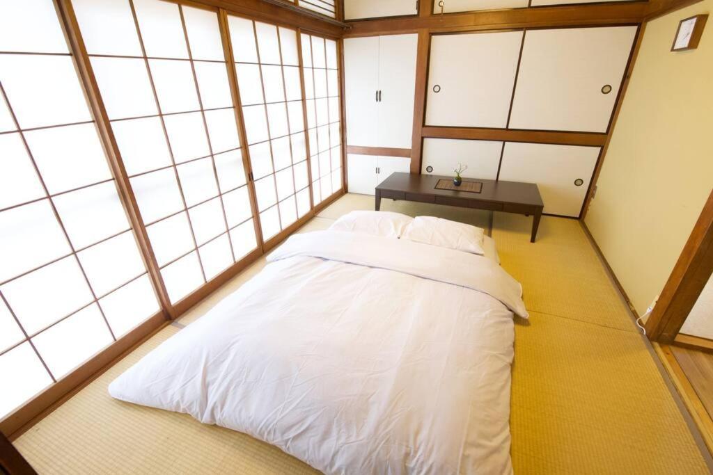 鎌倉一丁目貸家 * Tokio