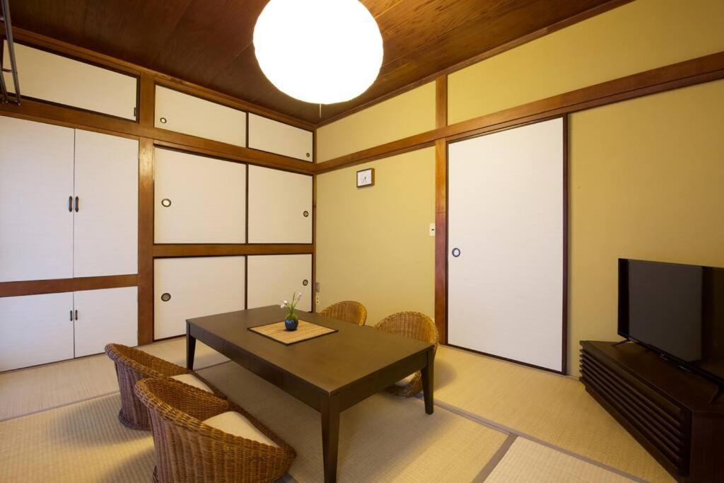 鎌倉一丁目貸家 * Tokio
